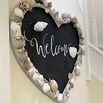 Shell - Part Of The The Bay Filey Village With Pool, Gym And Direct Access, Pub, Restaurant, Tennis And Meadows Walks Reighton