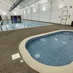 Shell - Part Of The The Bay Filey Village With Pool, Gym And Direct Access, Pub, Restaurant, Tennis And Meadows Walks Reighton
