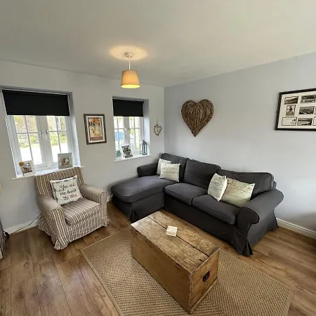 Shell - Part Of The The Bay Filey Village With Pool, Gym And Direct Access, Pub, Restaurant, Tennis And Meadows Walks