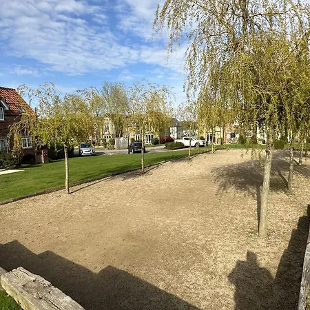 Shell - Part Of The The Bay Filey Village With Pool, Gym And Direct Access, Pub, Restaurant, Tennis And Meadows Walks *
